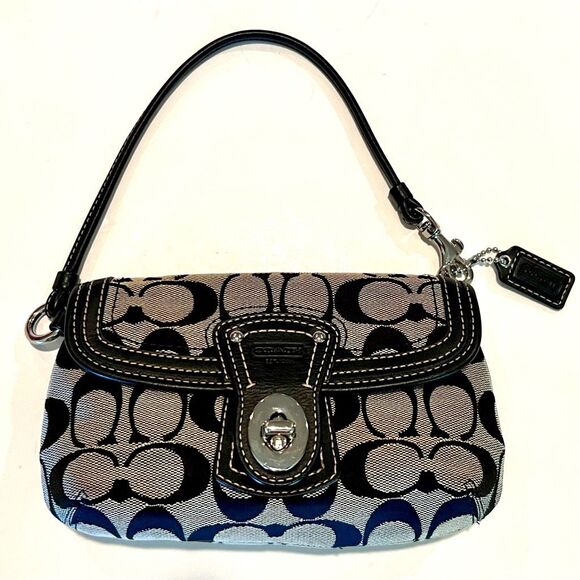 COACH Signature Jacquard Legacy Turnlock Flap Wristlet - Picture 1 of 8